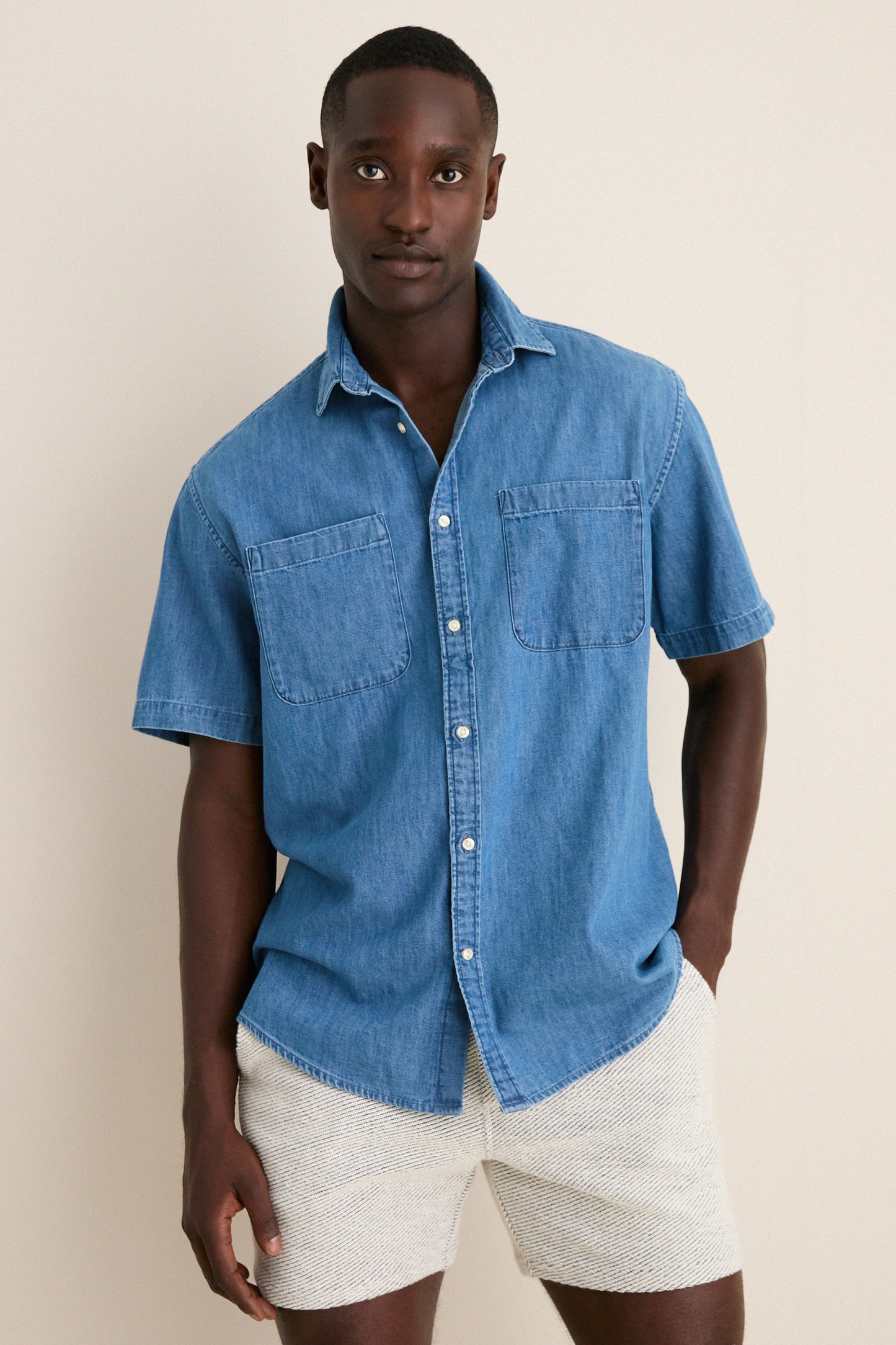 Chambray Ashbrooke Short Sleeve Shirt